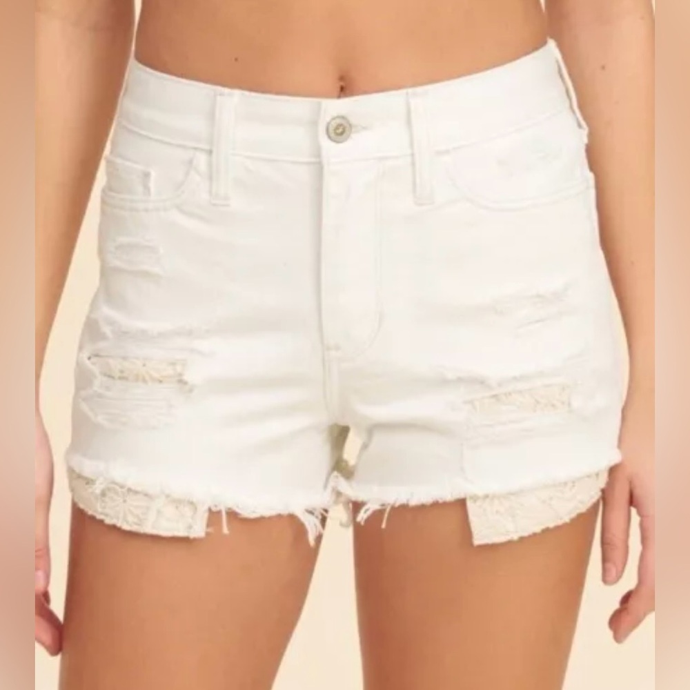 Hollister Short Shorts White Denim Size 1 W25 High Rise 2” Inseam Beach Cut Offs